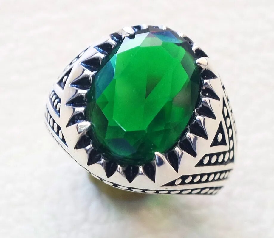 925 Vintage Thai Silver Emerald Ring for Men Best Price in Men Jewerly - 2023